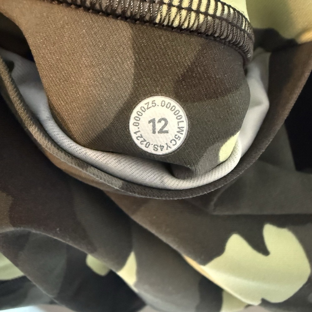 Lululemon Fast and Free Tight‎ Women 12 Camo Green NWOT High Rise Leggings Full - Picture 6 of 9